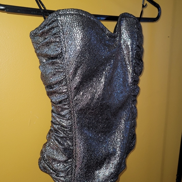 NWOT Guess corset top - Picture 3 of 6